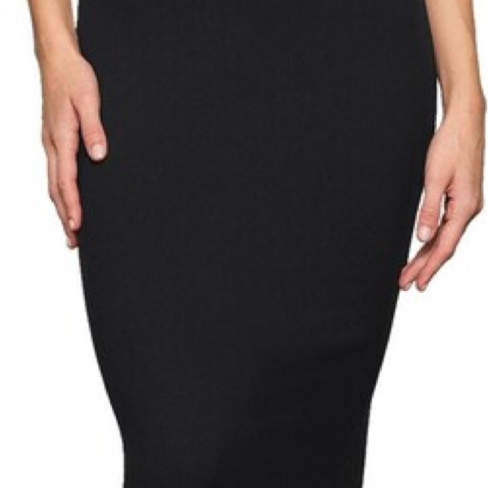 SKIMS SOFT LOUNGE
SLEEVELESS LONG
DRESS - Picture 2 of 4
